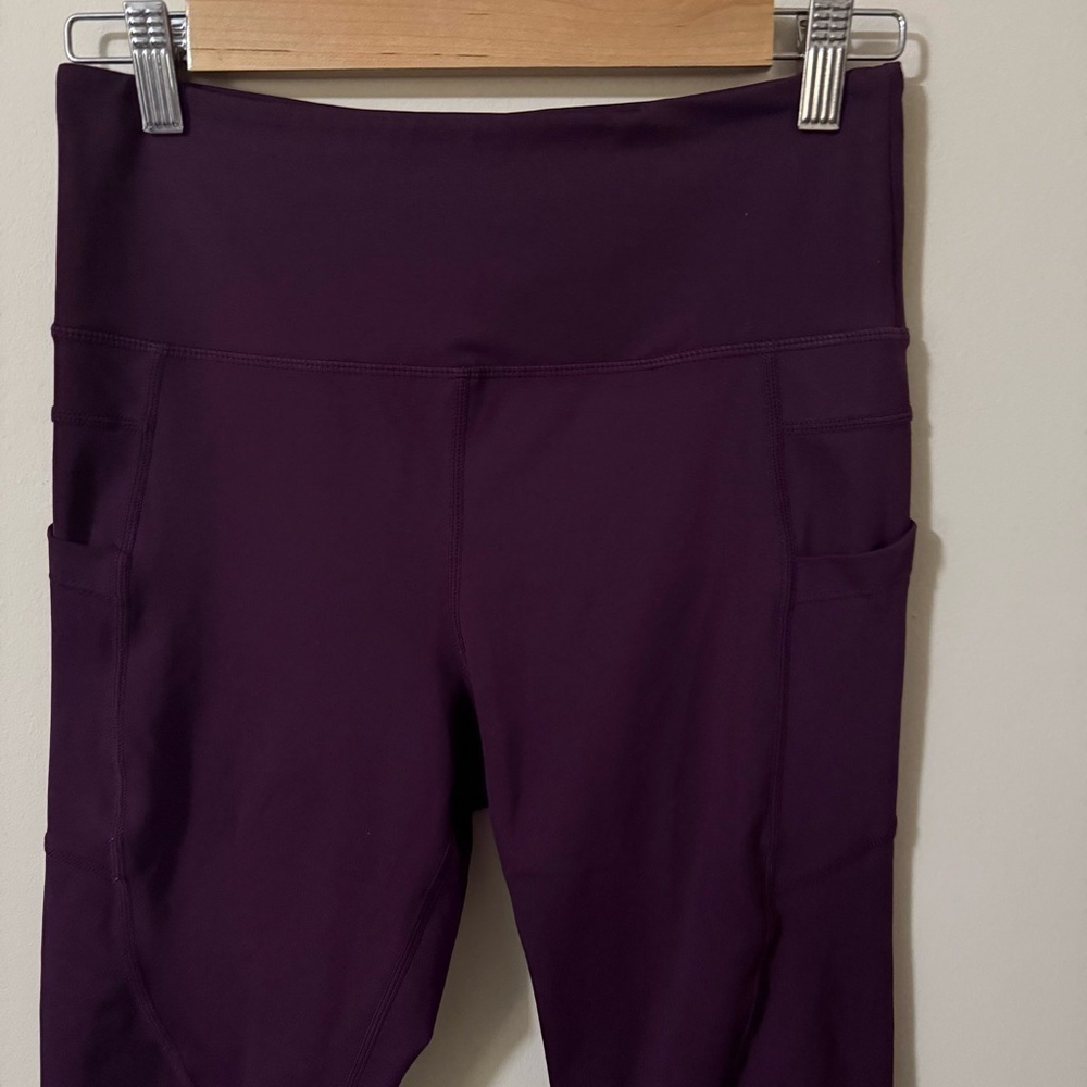 Zyia Womens Purple Capri Leggings Size 6 Pockets Athletic Gym Running Yoga - Picture 7 of 8